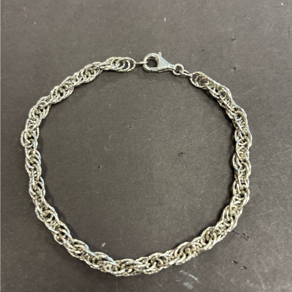Elegant Silver Chain Bracelet
